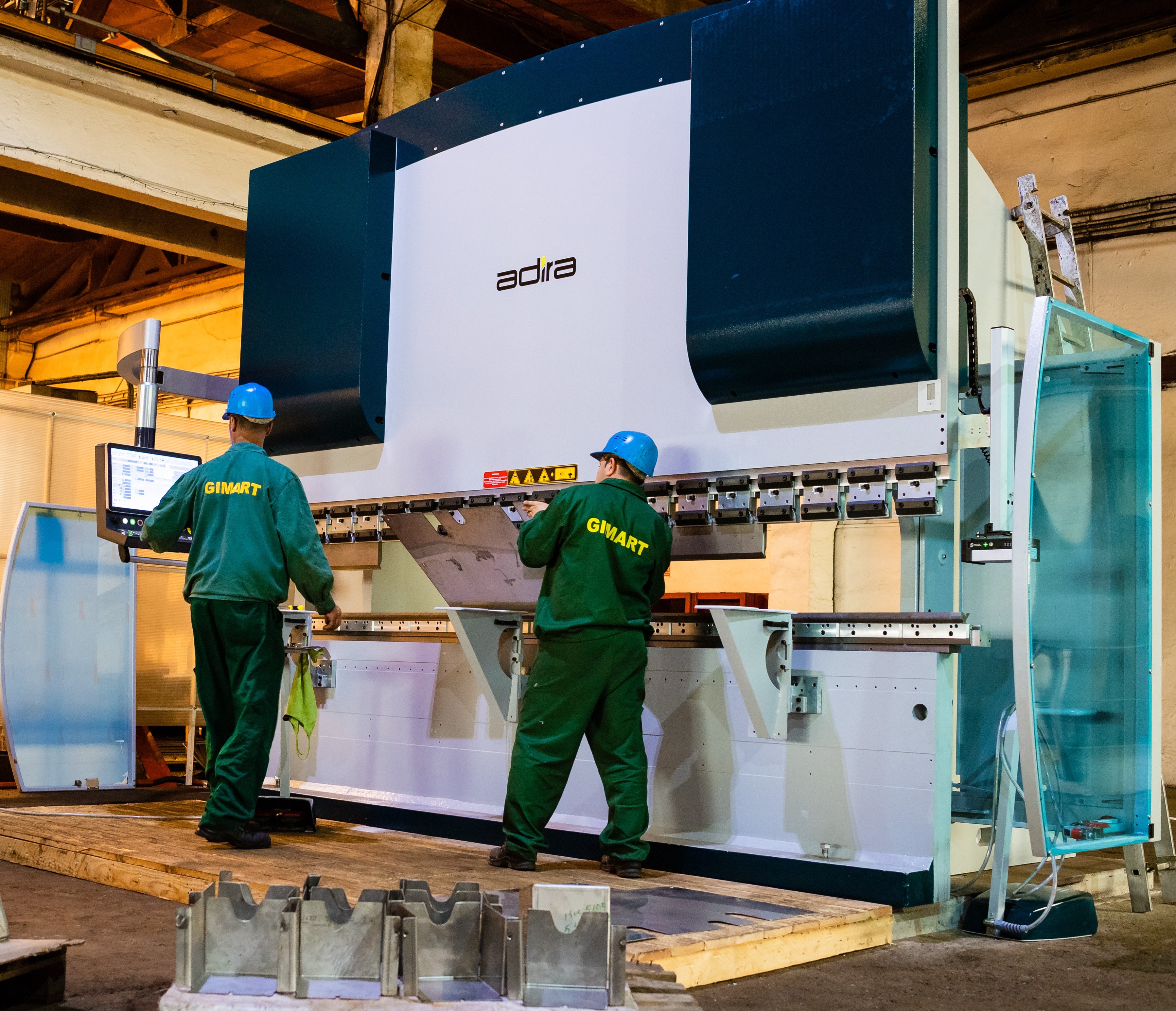 Presa de indreptat/indoit/ambutisat table/profile prin matritare - 400 tone – Sahinler